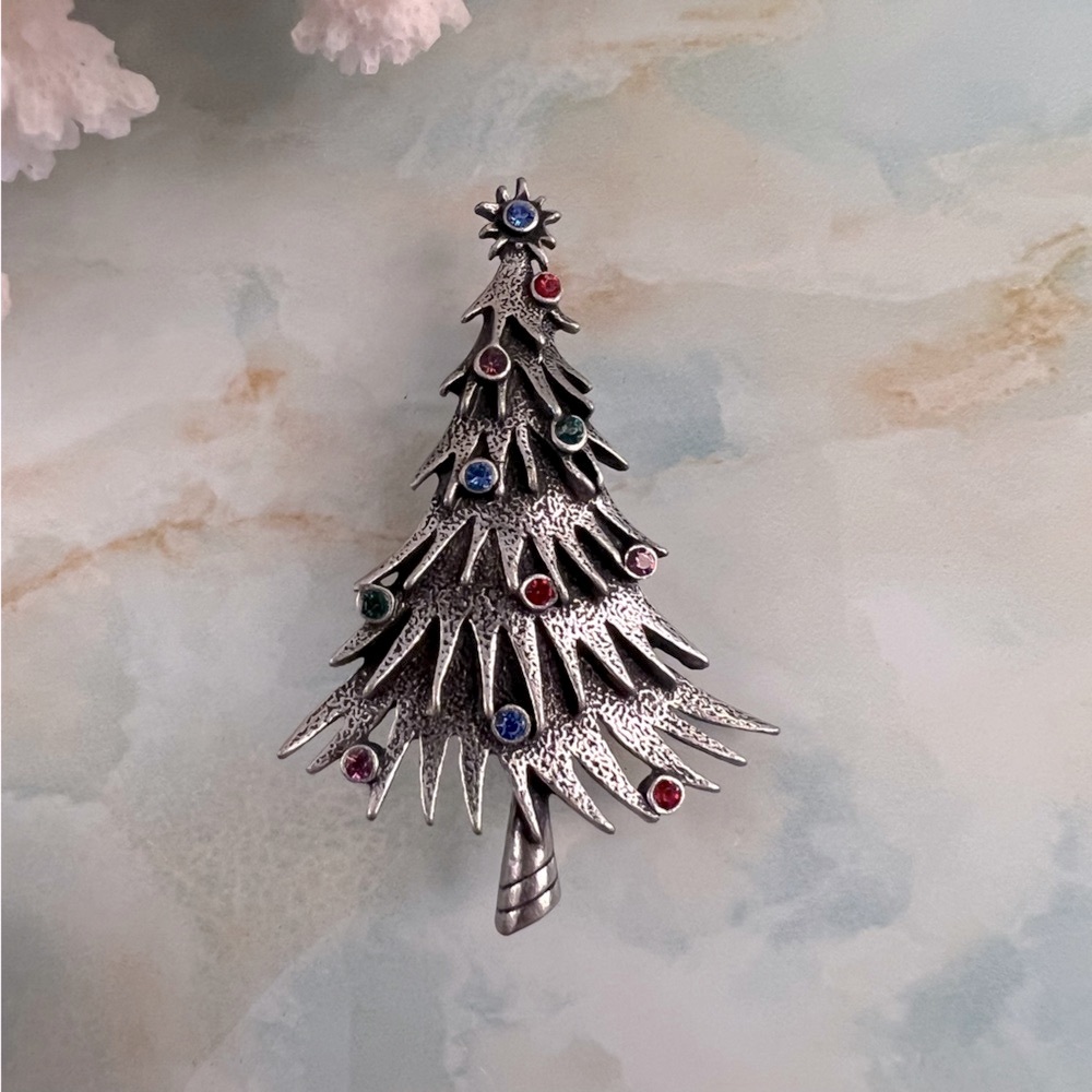 JONETTE Multicolor Jeweled Christmas Tree Brooch Vintage Rhinestone